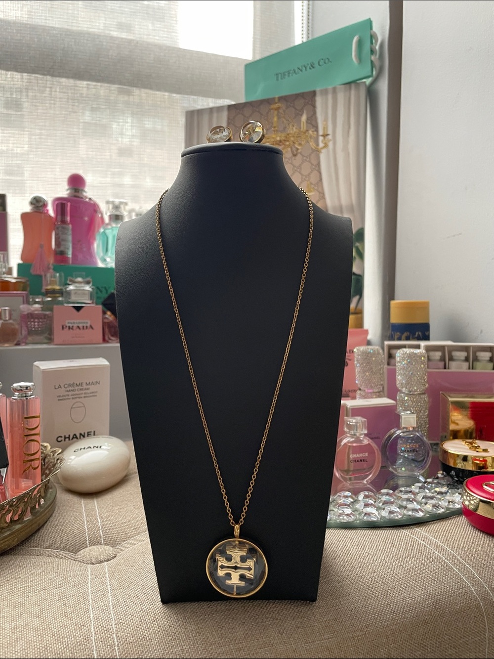 ✨T Gold-Tone Double-T Logo Disc Necklace & PE✨NEW SET with FREE RING!!!